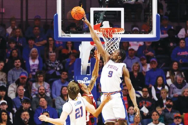 Chinyelu Pulls Out of 2026 NBA Draft to Focus on College