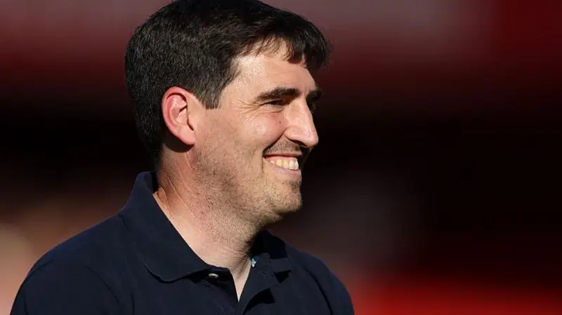Liverpool in Talks with Former Bournemouth Coach Iraola