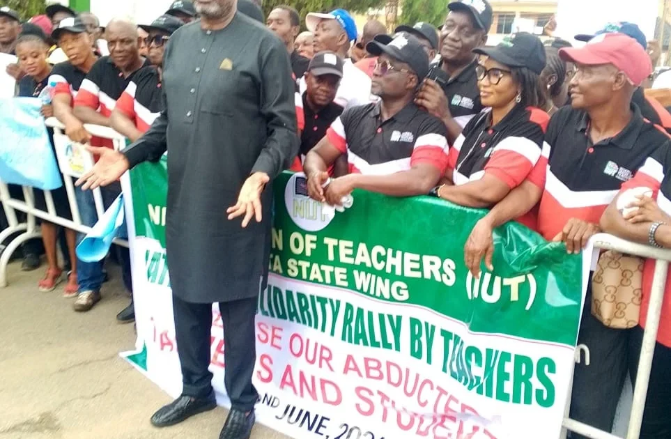 Teachers in Delta State protest against kidnappings and insecurity