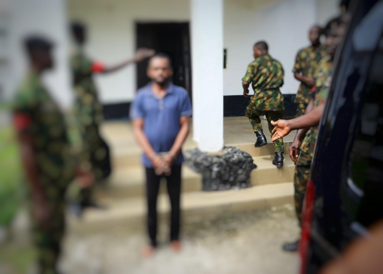 Navy hands over suspected militant to security agency