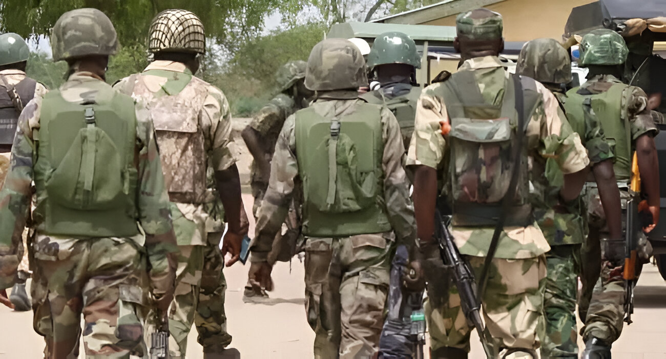 Soldiers arrest suspected terrorist informants in Niger