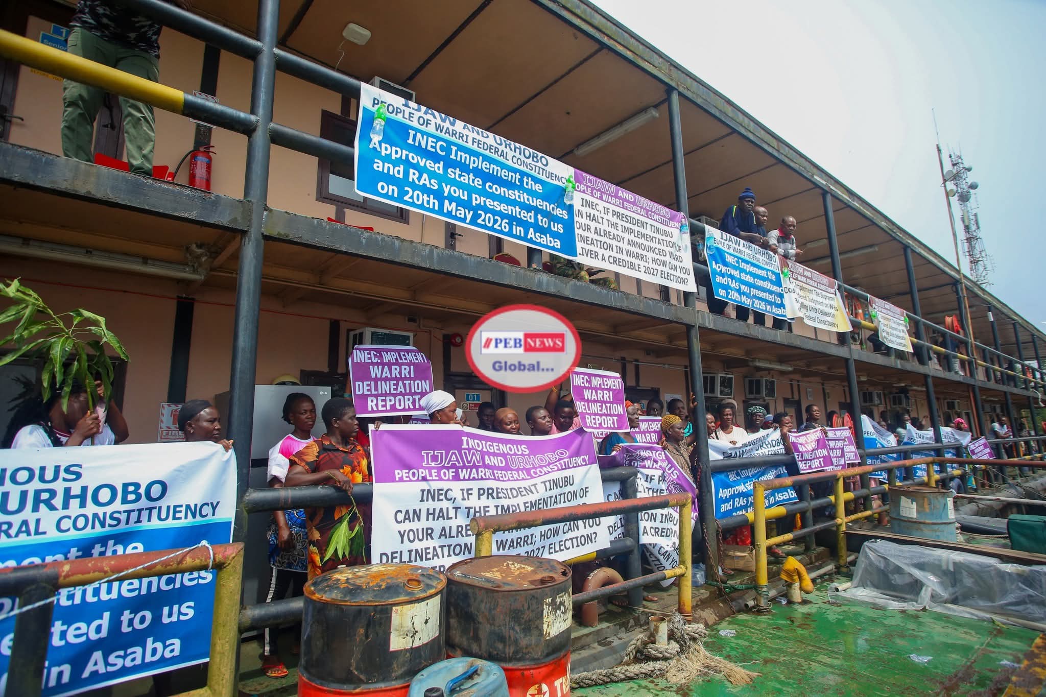 Protesters Shut Down 13 Oil Stations, Threaten Nigeria's Crude Output