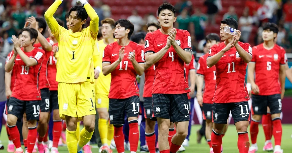 South Korea wins against Czech Republic 2-1 in World Cup opener