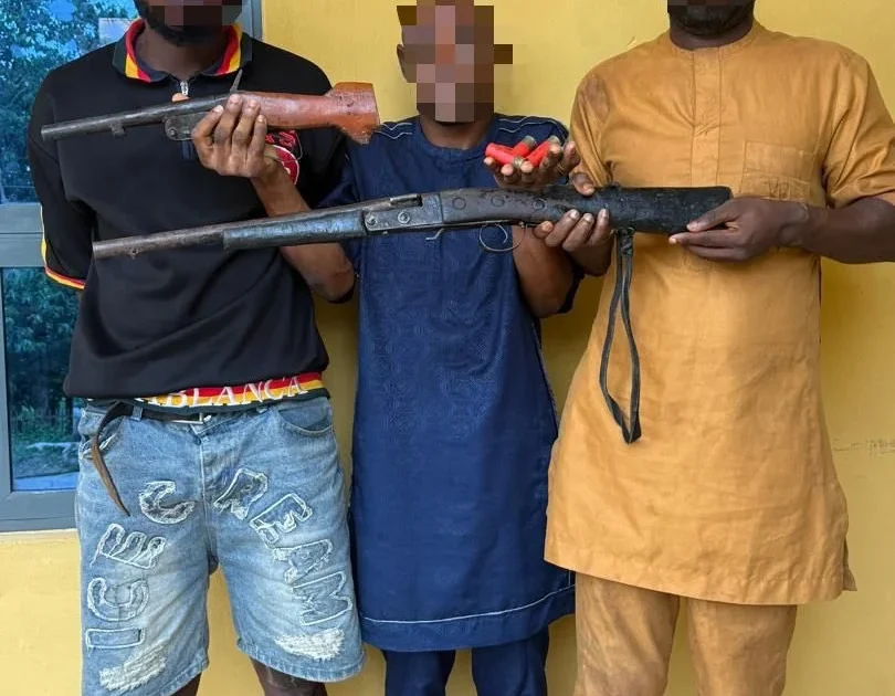 Police nab three suspected car thieves in Oyo, seize guns