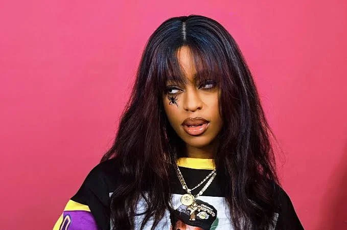 Qing Madi Surprises TikTok Star Dolapo With Gifts and Cash