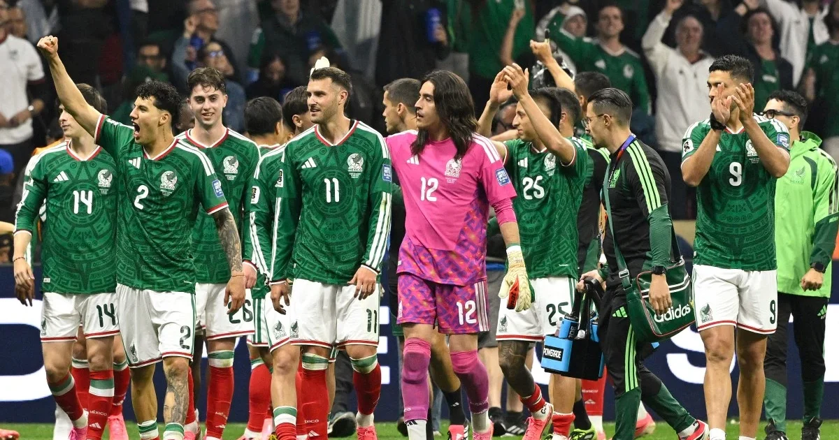 Mexico defeats Ecuador 2-0, ends 40-year World Cup knockout jinx