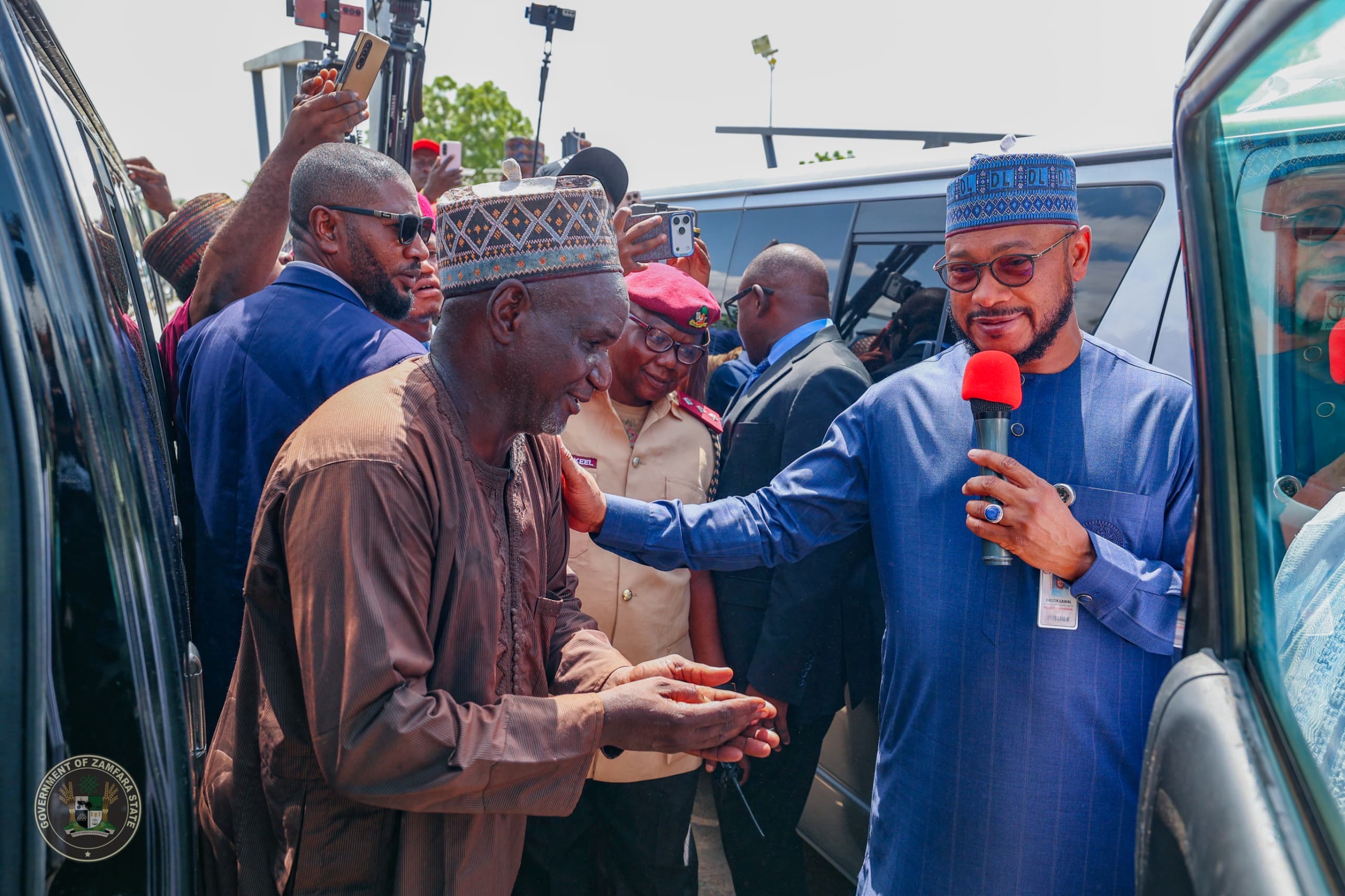 Governor Lawal gives 50 buses to NURTW in Zamfara