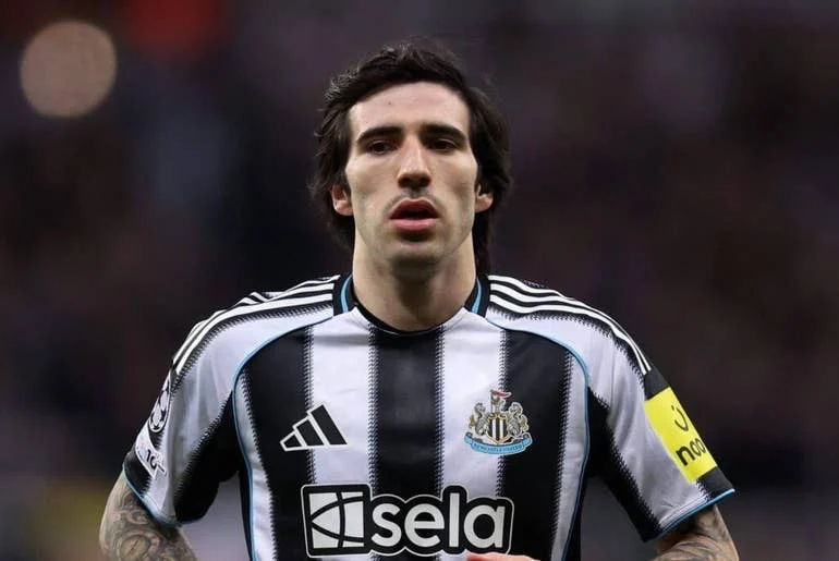 Tottenham Set to Sign Tonali for Record £100 Million